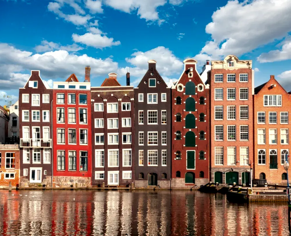Pegasus HY ile Grand Benelux & Paris & Alsace ve İsviçre Turu BSL-AMS